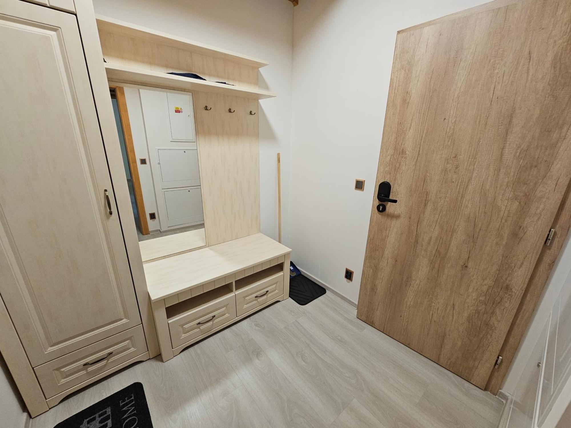 Apartmany Jezerne Velké Karlovice Habitación foto